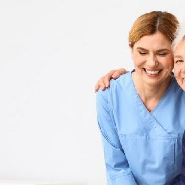 Diferencias entre residencia de ancianos y centro de día